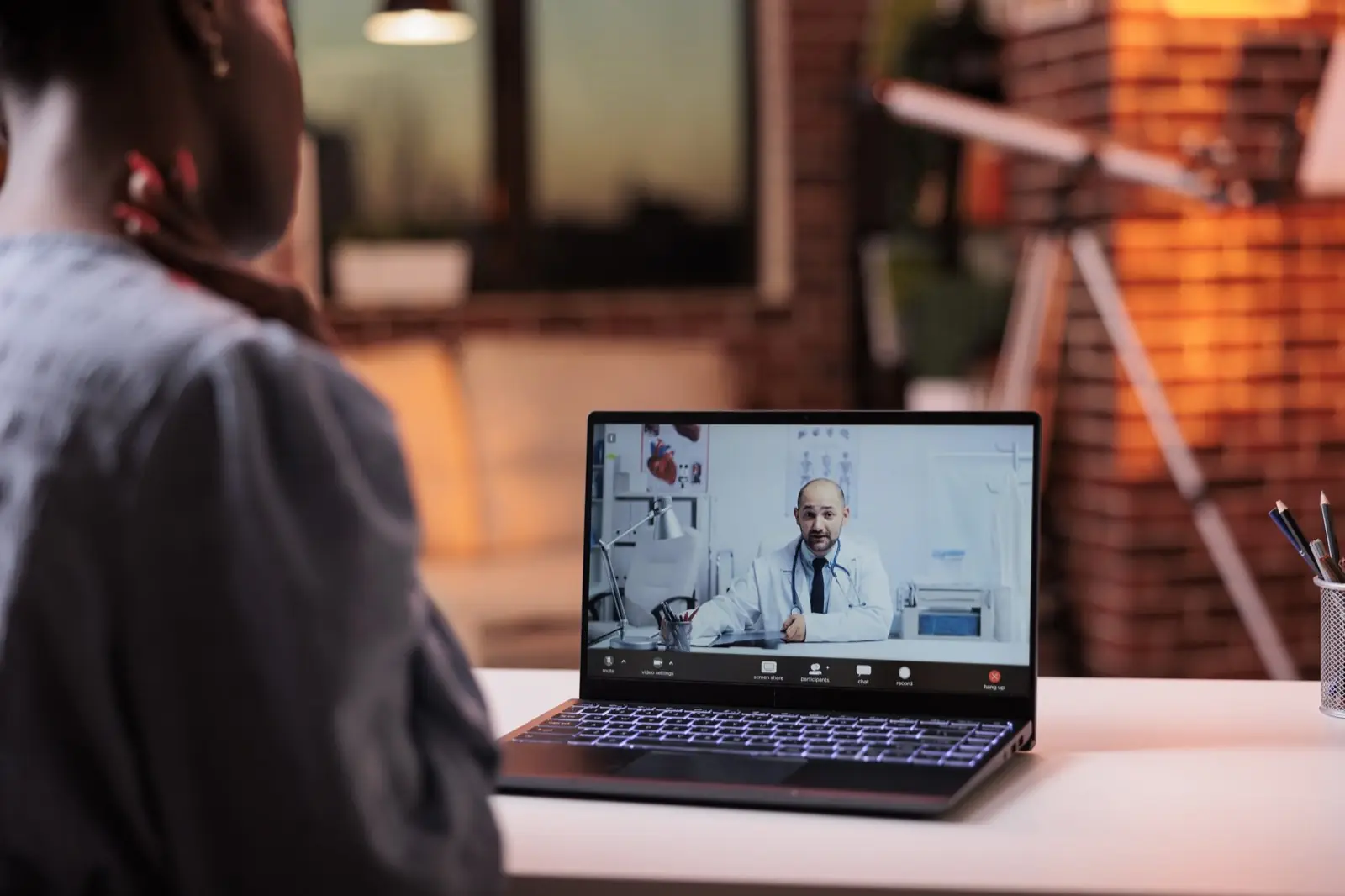 Migraine Management Through Teleconsultation: What Helps Most - online doctor consultation India guide